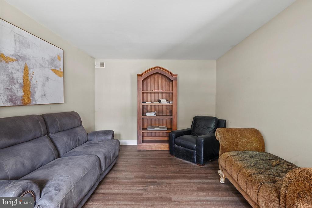 Residential Lease in MARLTON 3