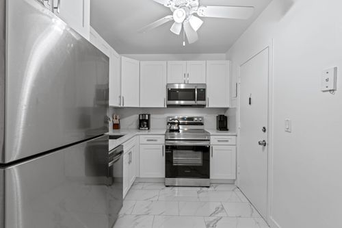 apt-128-418 S Cypress Rd, Pompano Beach, FL, 33060-7148 | Card Image