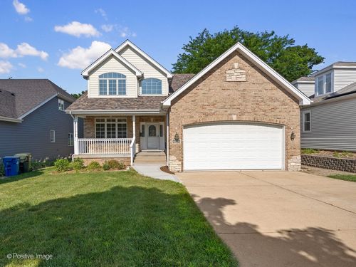 4618 Woodward Ave, Downers Grove, IL, 60515-2631 | Card Image