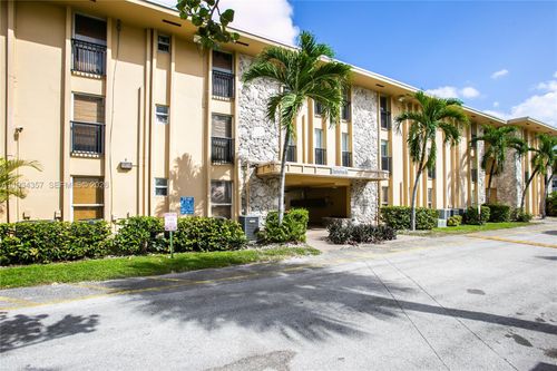 apt-305-241 S Royal Poinciana Blvd, Miami Springs, FL, 33166-6156 | Card Image