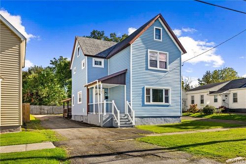 1105 Leeds St, Utica, NY, 13501-3205 | Card Image