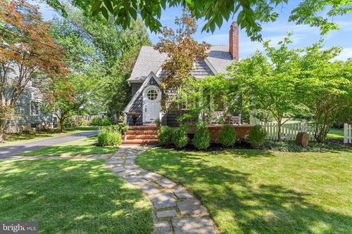 105 Laning Ave, Pennington, NJ, 08534-2736 | Card Image