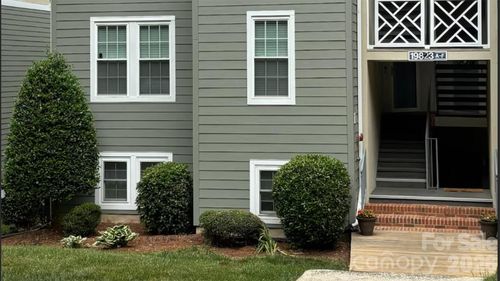c-19823 Henderson Rd, Cornelius, NC, 28031-5884 | Card Image