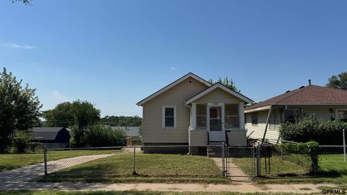 6046 S 39 Street, Omaha, NE, 68107 | Card Image