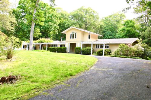 20 Shady Acres Rd, Darien, CT, 06820-2332 | Card Image