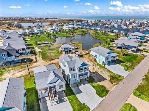 4042 Miramar Ct, Galveston, TX, 77554-1263 | Card Image