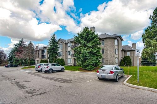 205-970 Golf Links Rd, Ancaster, ON, L9K1J8 | Card Image