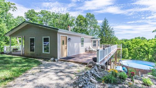 8133 Big Woods Rd, Metamora, IN, 47030-9701 | Card Image