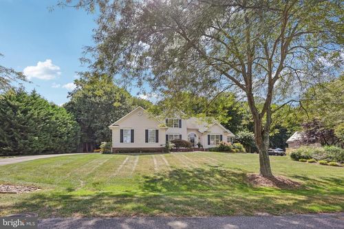 609 Havenhill Rd, Edgewater, MD, 21037-3103 | Card Image