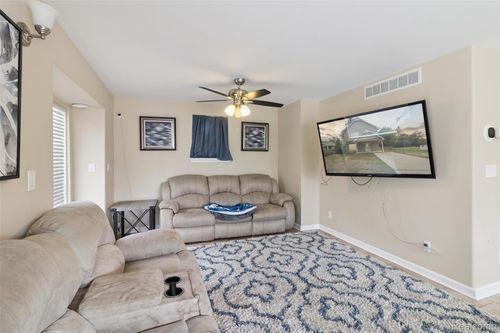 23855 Lillian St, Brownstown Twp, MI, 48183-1318 | Card Image