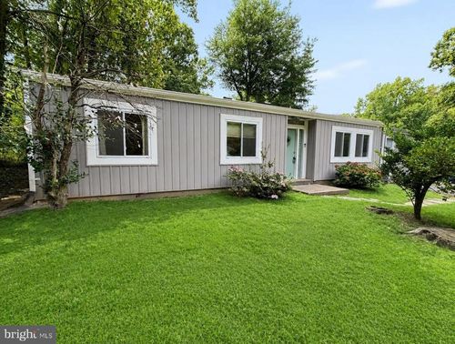2215 Sanibel Dr, RESTON, VA, 20191-1211 | Card Image