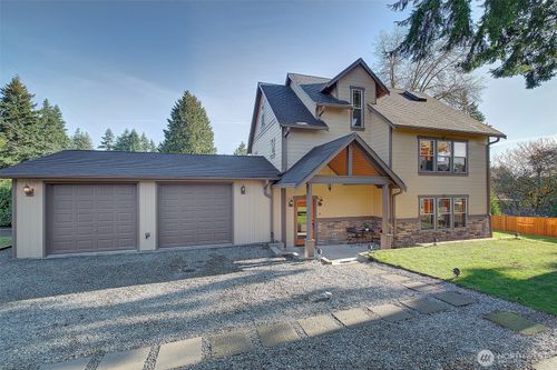 311 Ne 117th Street, Seattle, WA, 98125 | Card Image