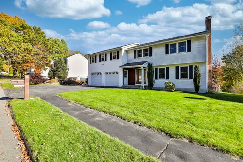 33 Cannon Dr, Nashua, NH, 03062-2019 | Card Image