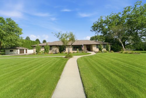 5794 E 107th Place, Crown Point, IN, 46307 | Card Image