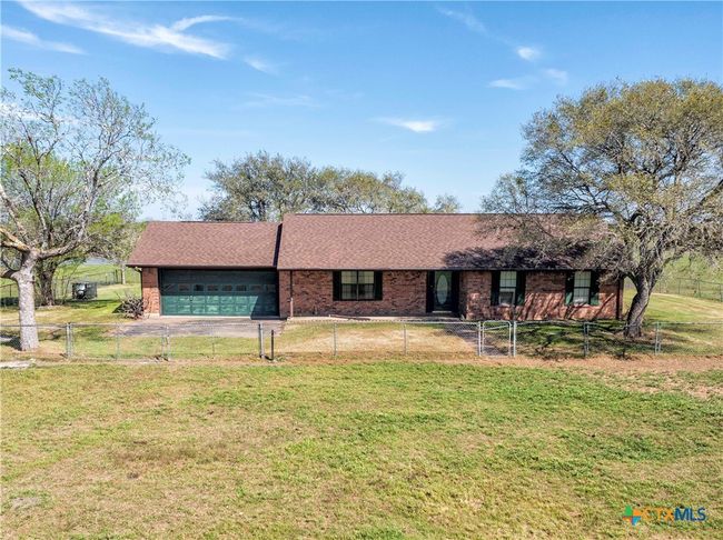 11552 Fm 1383, Home with 3 bedrooms, 2 bathrooms and null parking in Schulenburg TX | Image 28