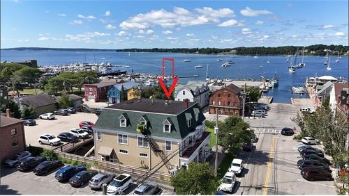 4-18 State St, Bristol, RI, 02809-1812 | Card Image
