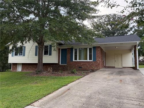 1112 Riverside Cir, Spring Lake, NC, 28390-9520 | Card Image