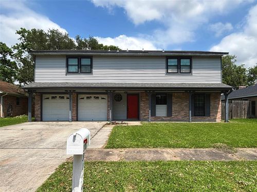 3119 Pilgrims Point Ln, Pearland, TX, 77581-4433 | Card Image