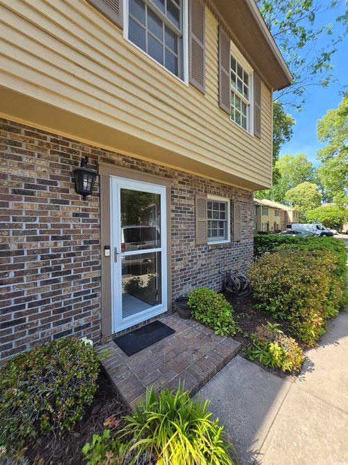 830 44th Ave N, Myrtle Beach, SC, 29577-2648 | Card Image