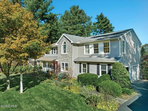3 Sweetbriar Ln, Queensbury, NY, 12804-1209 | Card Image