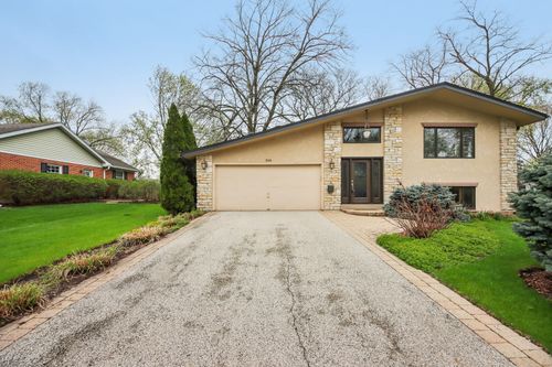236 Monument Ave, Barrington, IL, 60010-4231 | Card Image