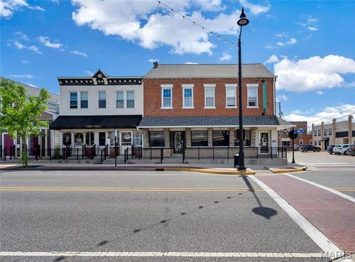 127 N Main St, Columbia, IL, 62236-1701 | Card Image
