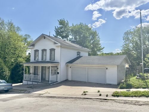 302 N Carroll St, MOUNT CARROLL, IL, 61053-1006 | Card Image
