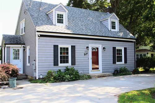 252 S Main St, Coventry, RI, 02816-5907 | Card Image