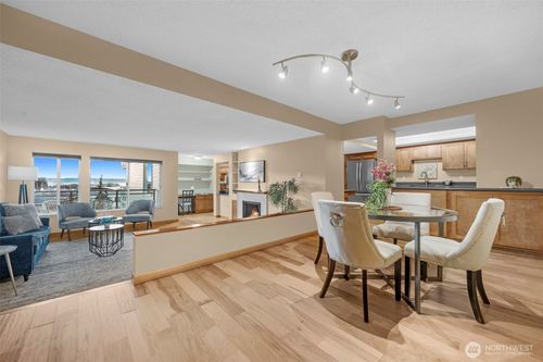 unit-307-200 James St, Edmonds, WA, 98020-3573 | Card Image