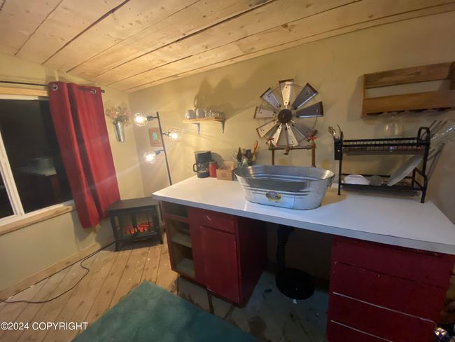B&B over garage | Image 29