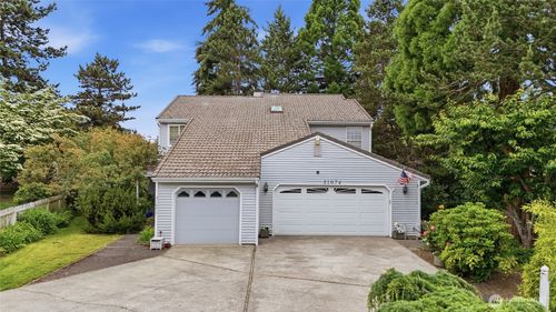 31074 9th Ave S, Federal Way, WA, 98003-4770 | Card Image