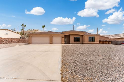 4042 Columbia Dr, Lake Havasu City, AZ, 86406-8011 | Card Image