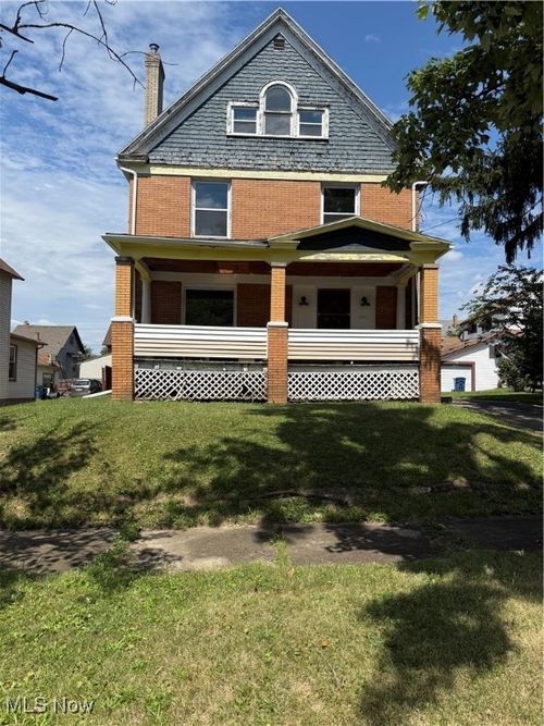 216 E Main St, Girard, OH, 44420-2605 | Card Image