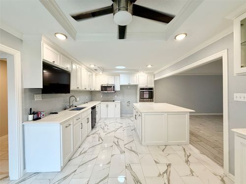 3927 Saint Christopher Ln, Dallas, TX, 75287-6312 | Card Image