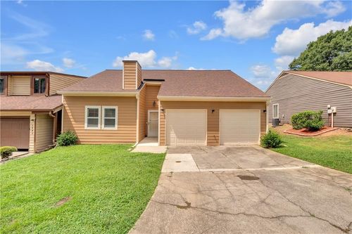 1541 Burnstone Dr, Stone Mountain, GA, 30088-3444 | Card Image
