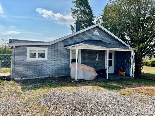 175 Gilson Ave, Weirton, WV, 26062-3911 | Card Image