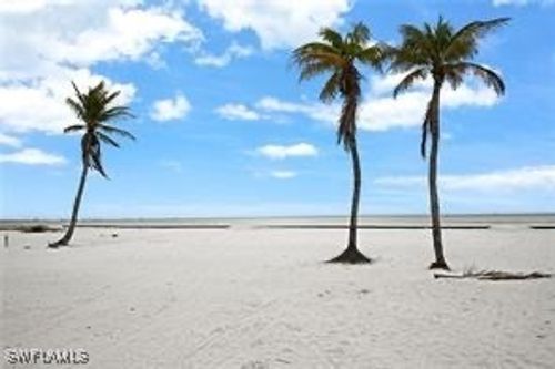 131 Eucalyptus Ct, FORT MYERS BEACH, FL, 33931-3615 | Card Image