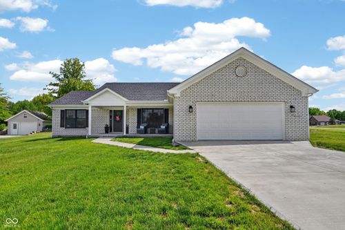 1415 Ne Santee Dr, Greensburg, IN, 47240-7838 | Card Image