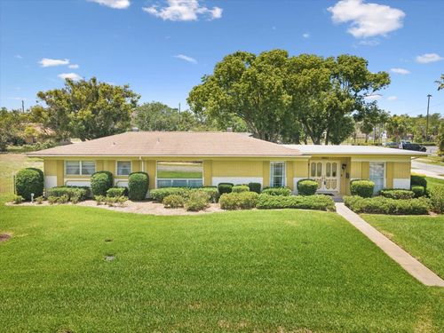6823 Oak Hill Dr, New Port Richey, FL, 34653-2537 | Card Image