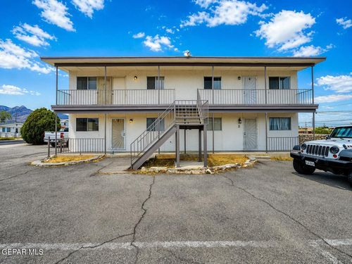 9020 Norton Street, El Paso, TX, 79904 | Card Image