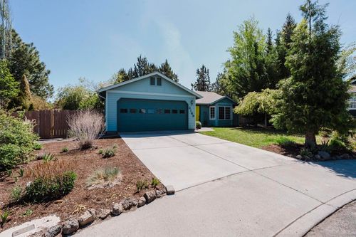 3169 Ne Elizabeth Ct, Bend, OR, 97701-7600 | Card Image