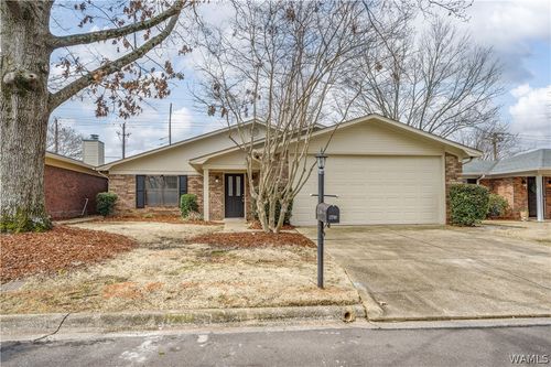 1738 Hollow Ln, Tuscaloosa, AL, 35406-3040 | Card Image