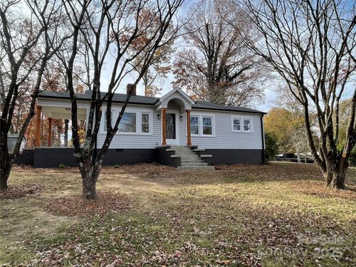 400 E 27th St, Kannapolis, NC, 28083-9732 | Card Image