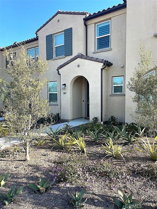 187-187 Capistrano Dr, Ventura, CA, 93004-3431 | Card Image