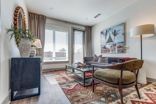 1202-1950 Winrock, Houston, TX, 77057 | Card Image