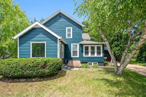1340 Cambridge Avenue, OSHKOSH, WI, 54902 | Card Image
