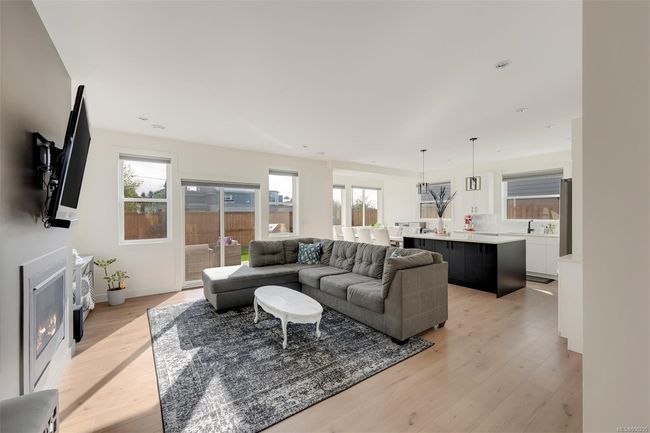 6517 Noblewood Pl, House other with 4 bedrooms, 3 bathrooms and 4 parking in Sooke BC | Image 4