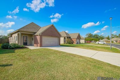 42301 Palmstone Ave, House other with 3 bedrooms, 2 bathrooms and null parking in Prairieville LA | Image 1