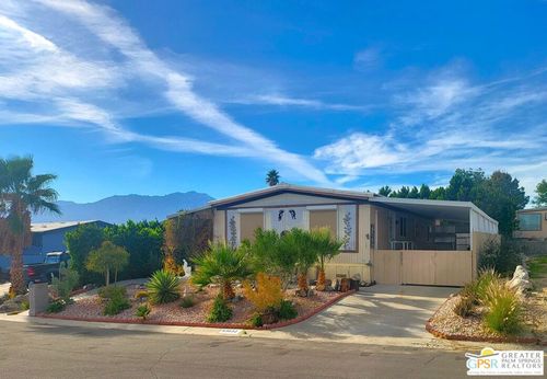 69652 Parkside Dr, Desert Hot Springs, CA, 92241-8701 | Card Image