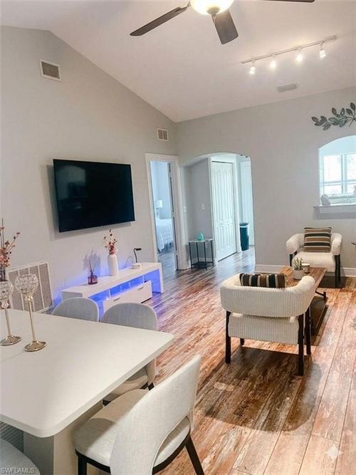 apt-201-4166 Castilla Cir, FORT MYERS, FL, 33916-9514 | Card Image